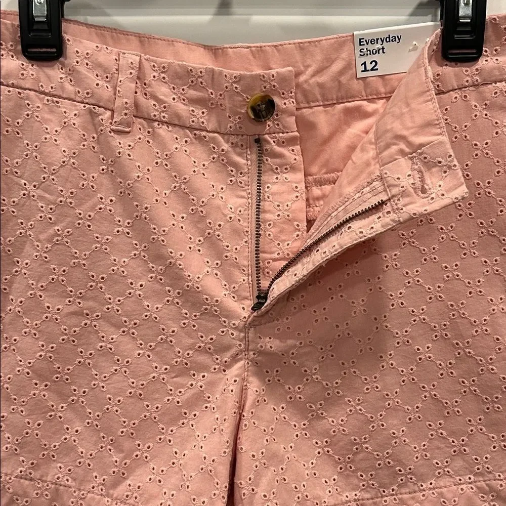 Old Navy Pink Eyelet Everyday Short NEW 3.5” Mid Rise Size 12 Pink Style 581992